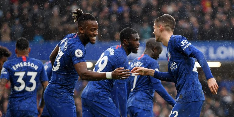 These Chelsea fans react to club trolling Tottenham on Twitter