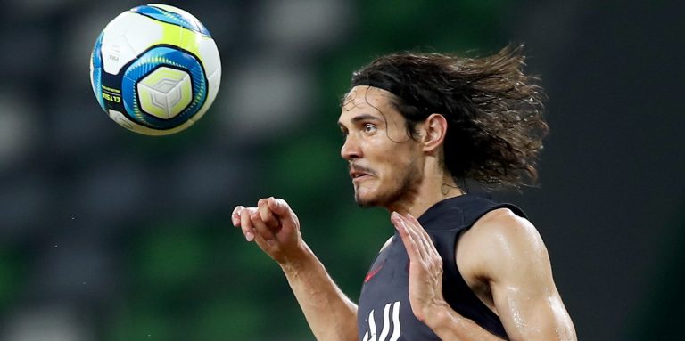 Man United and Chelsea make contact over deal to sign Edinson Cavani