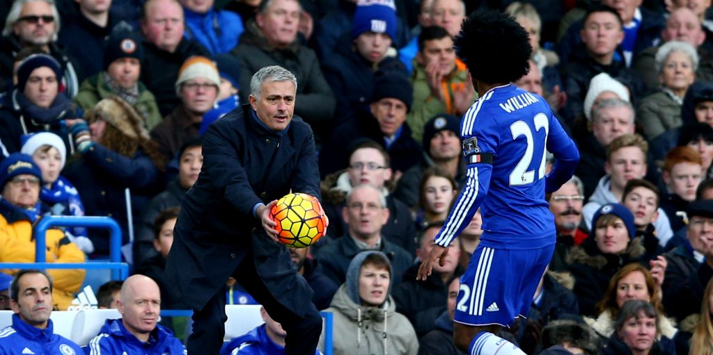Willian hints at Spurs transfer after admission about Mourinho