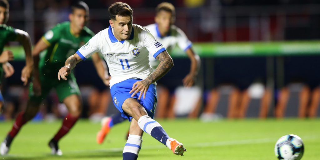 Ferdinand backs Spurs to sign Chelsea target Coutinho