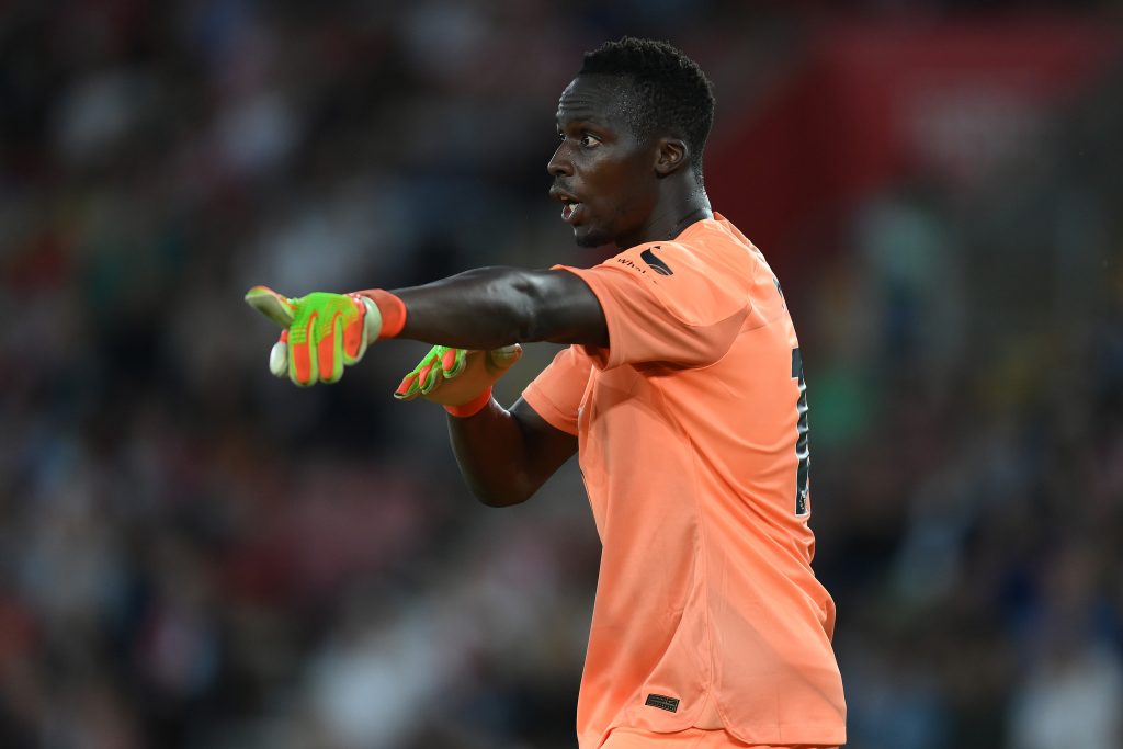 Chelsea-goalkeeper-Edouard-Mendy-in-action-against-Southampton