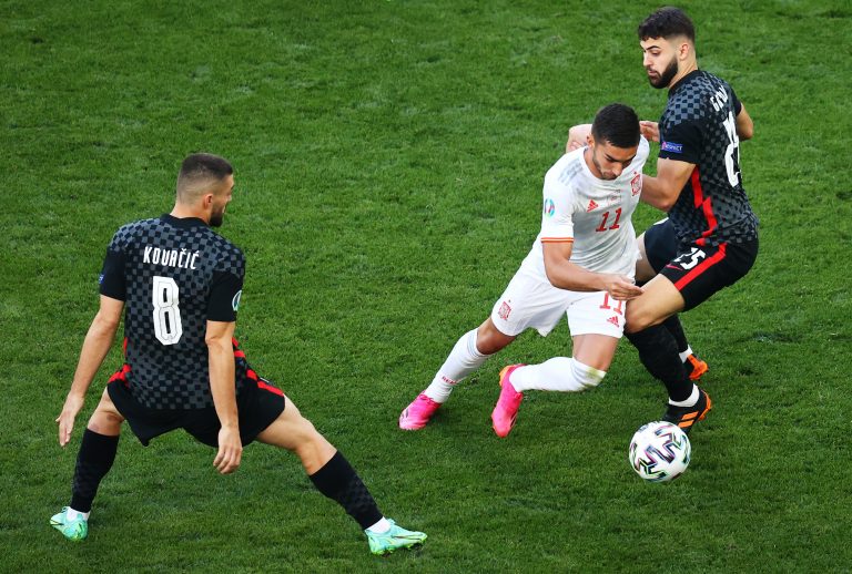 Mateo-Kovacic-and-Josko-Gvardiol-in-action-for-Croatia