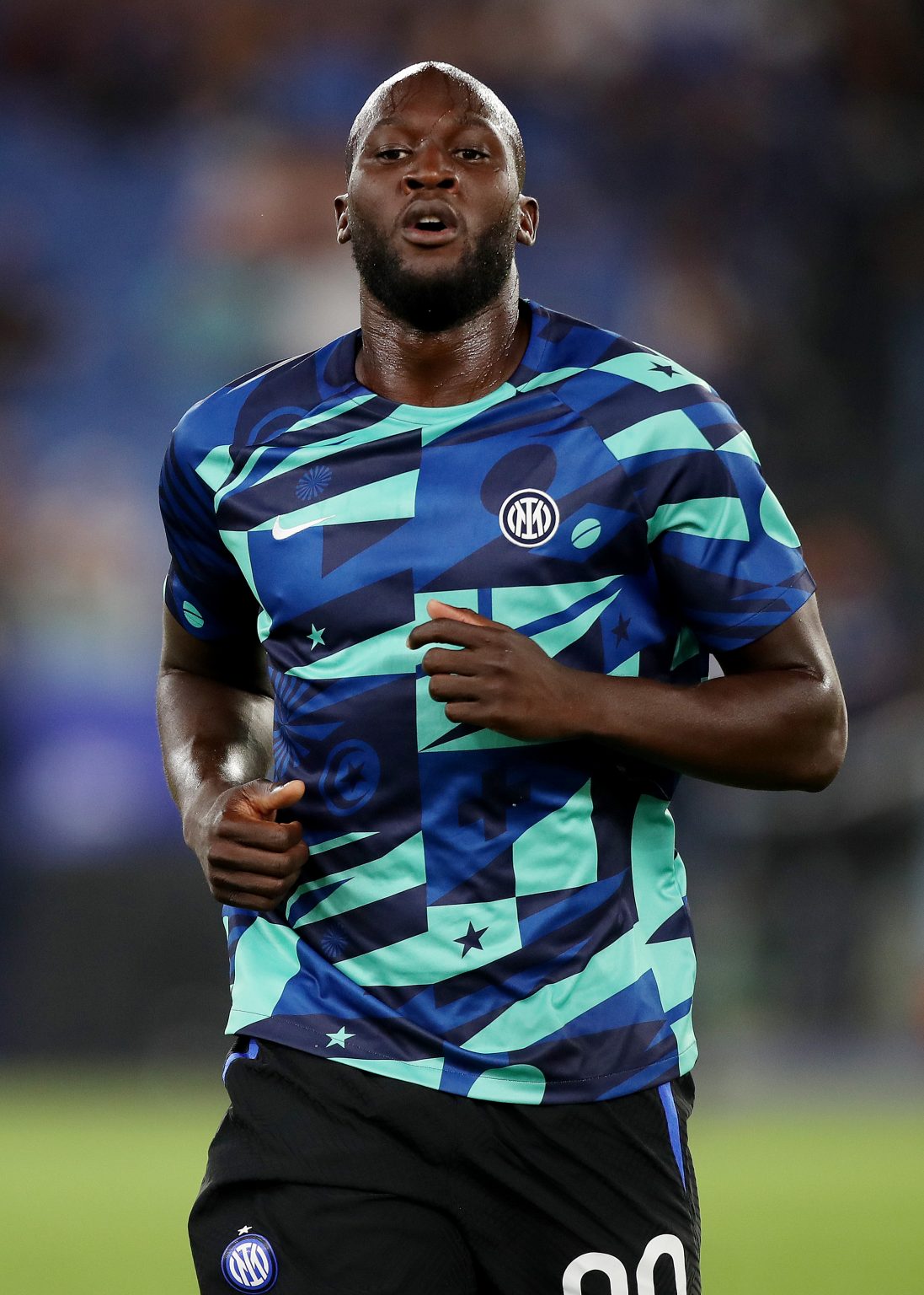 Romelu-Lukaku-warms-up-for-Inter-Milan