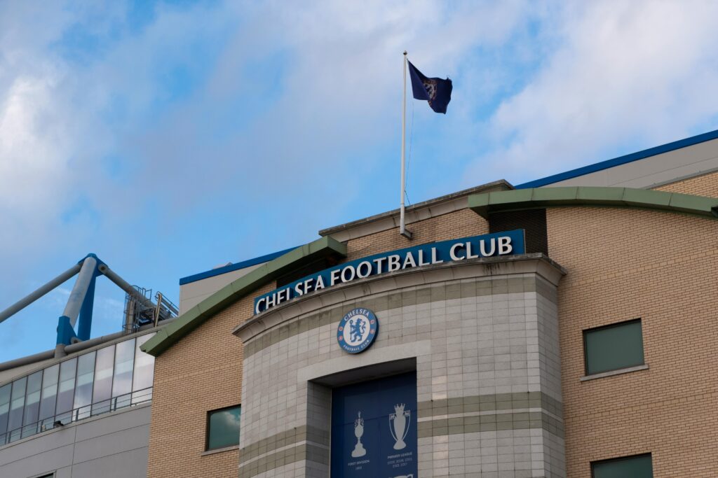 Barcelona interested in Chelsea player with clause in his contract