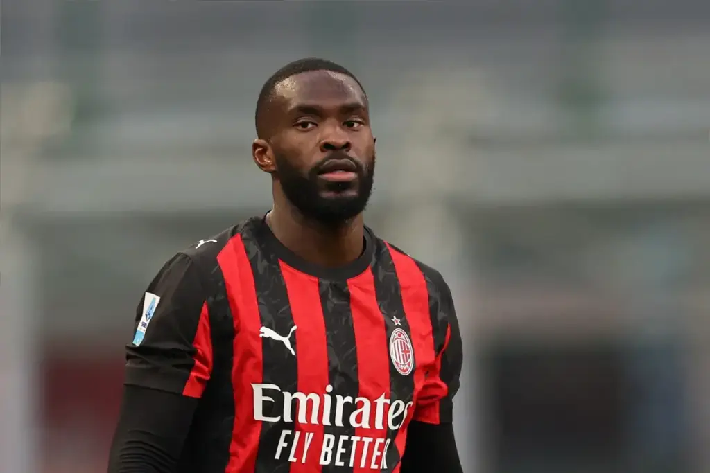 Chelsea told to bring back former centre-back this summer