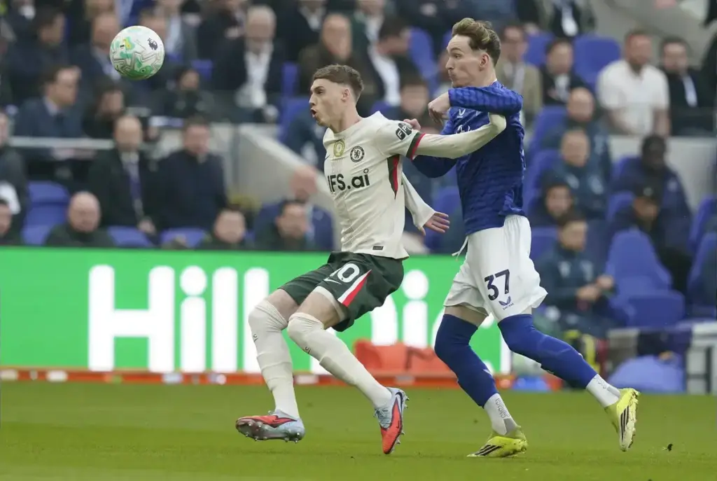 Everton vs Chelsea LIVE updates: Toffees win 3-0, Rosenior in trouble