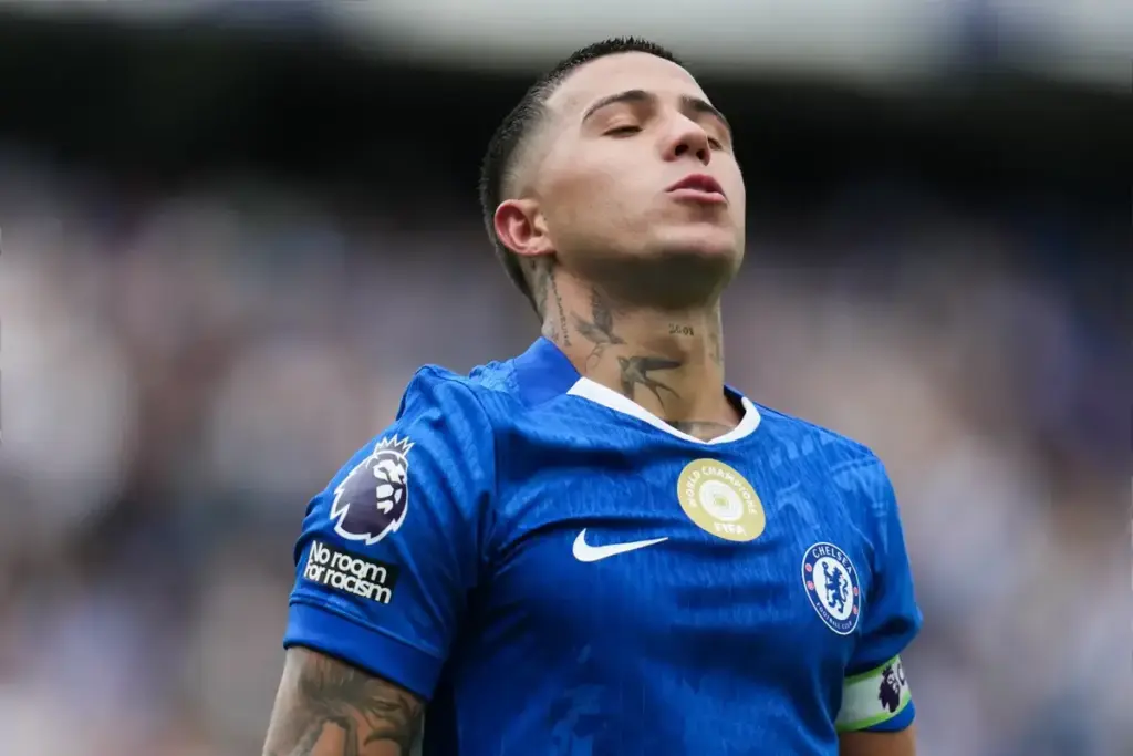 Chelsea set transfer price they are ready to let Enzo Fernandez go for
