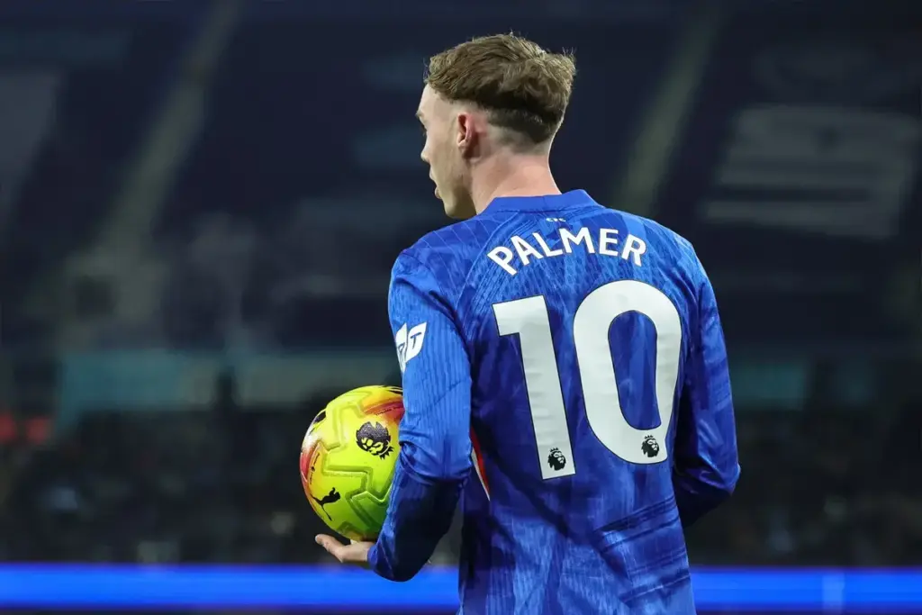 Manchester United decision confirmed amid links with Chelsea’s Cole Palmer