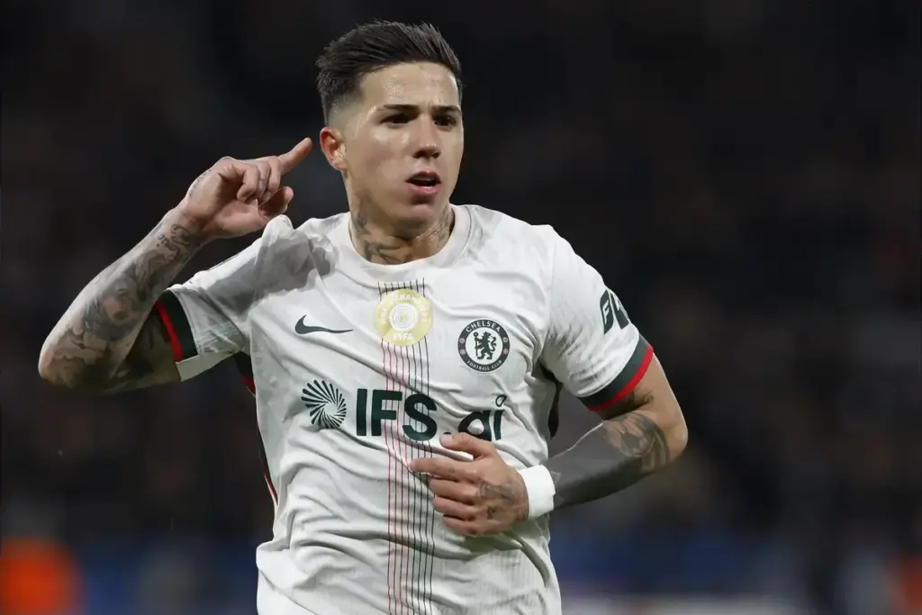 Will Enzo Fernandez play for Chelsea vs Manchester United?