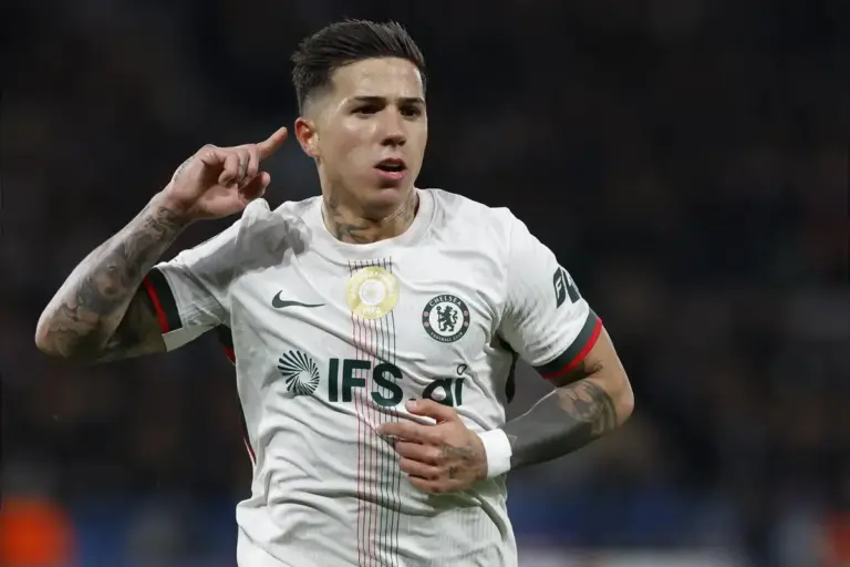 Will Enzo Fernandez play for Chelsea vs Manchester United?