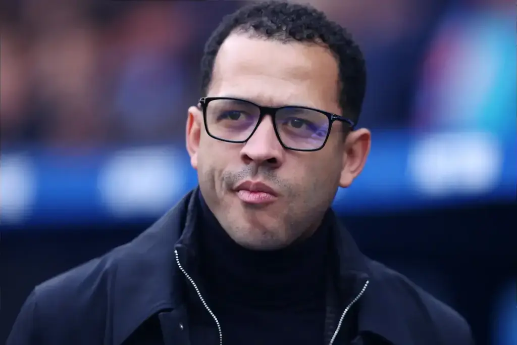 World Cup manager’s camp contacts Chelsea over future move