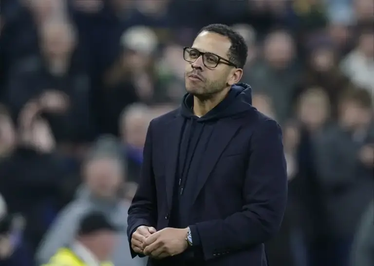 3 replacements if Chelsea decide to sack Liam Rosenior