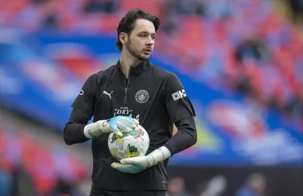 Chelsea handed James Trafford transfer boost as stance confirmed