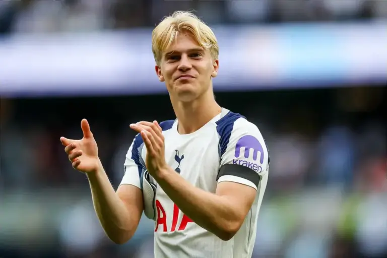 Chelsea Make Lucas Bergvall Transfer Decision After Tottenham Exit Request