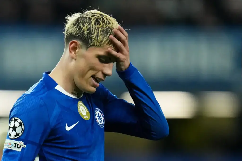 Fabrizio Romano drops Chelsea bombshell as £40m star is pushed toward shock exit