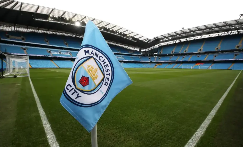 Manchester City open talks to sign Chelsea player this summer