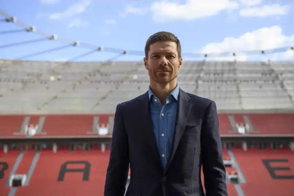 When will Chelsea officially announce Xabi Alonso as manager?