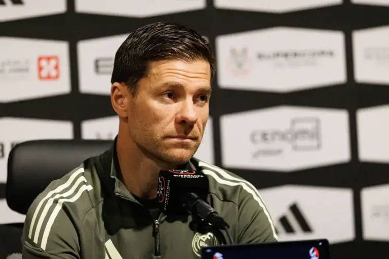 Xabi Alonso asks Chelsea to sign Brazilian international