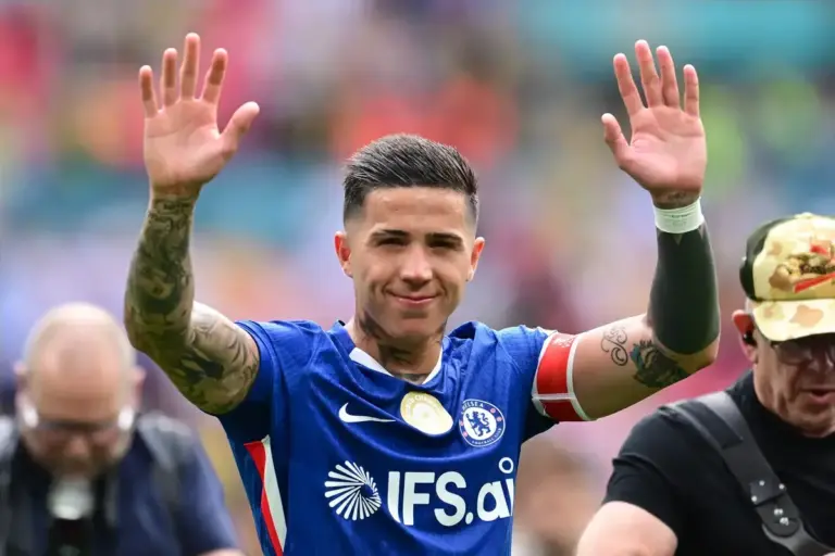 Chelsea finally make Enzo Fernandez contract decision