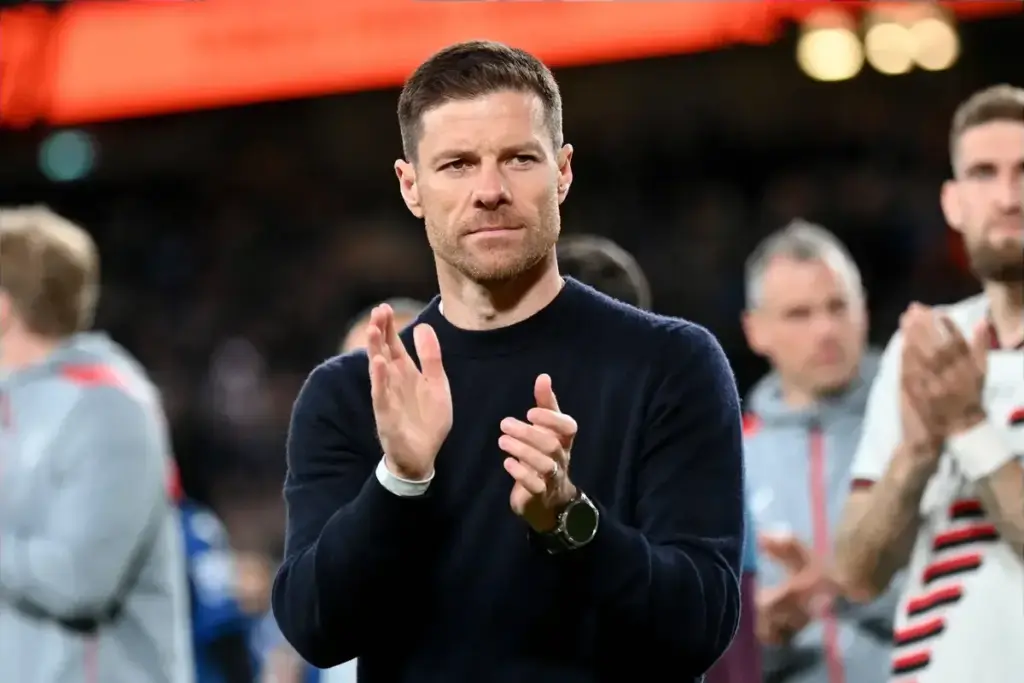 Xabi Alonso blow as player tells Chelsea he wants to leave