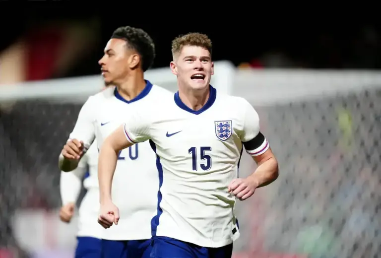 Chelsea close to advancing to sign English centre-back