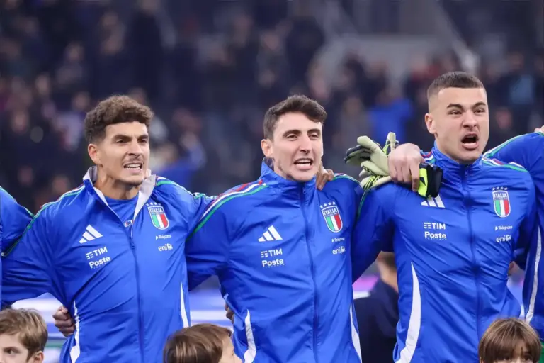 Chelsea lining up offer for Juventus and Italy international defender