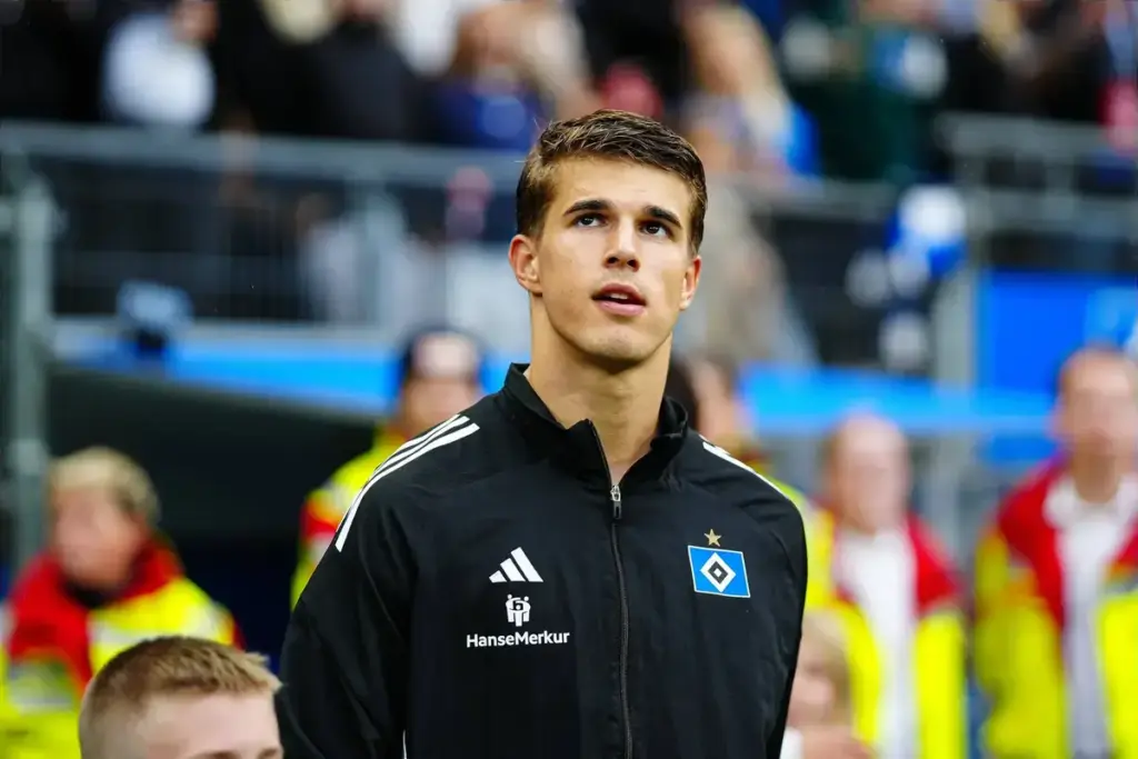 Chelsea must bid for elite centre-back after £30m Brighton offer