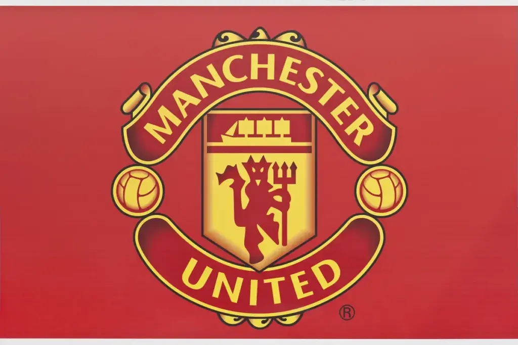 Chelsea should sign Man Utd player as Fabrizio Romano confirms news