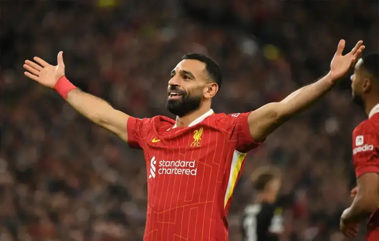 Mohamed Salah opens door to shock Chelsea return after Liverpool exit