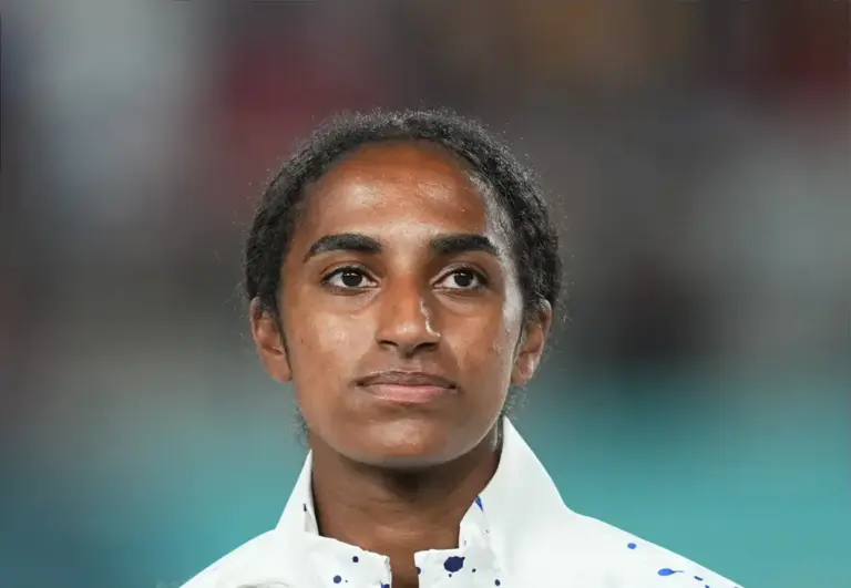 Naomi Girma Endorses Stamford Bridge Move For Chelsea Women