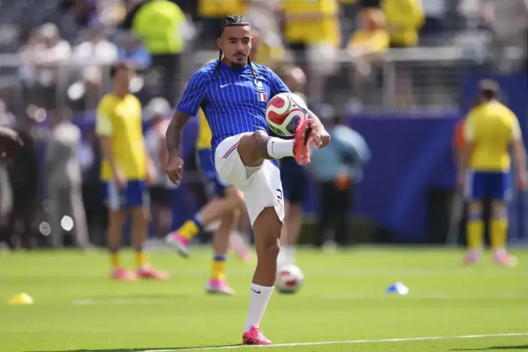 Malo Gusto France Cameo Gives Chelsea A Xabi Alonso Right-Back Decision
