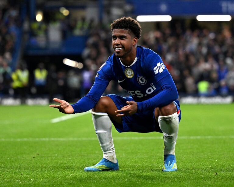 Manchester United Advance Interest In Chelsea Midfielder Andrey Santos