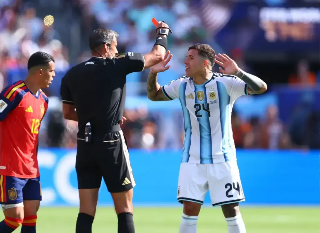Argentine media hand Chelsea star brutal ratings after red card