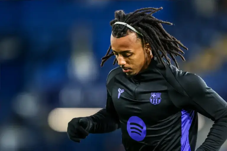 Chelsea Rejoin Race For Barcelona Defender Jules Kounde