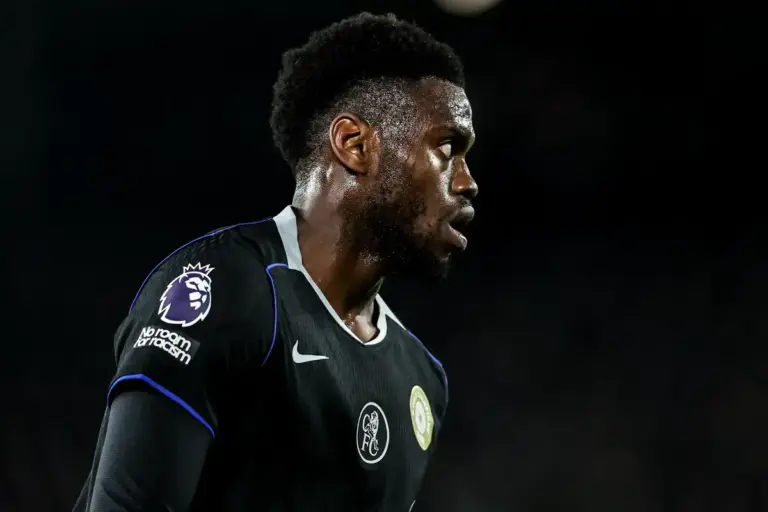 Chelsea defender passes second medical as €30m exit reaches final stage