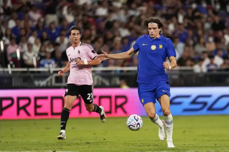 Chelsea summer signing is making Alonso’s decision increasingly difficult