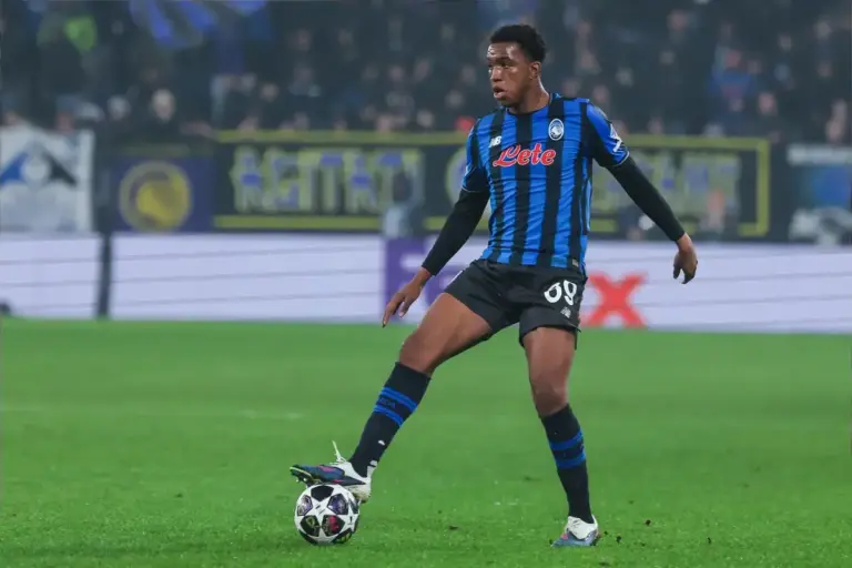 Chelsea make major £40m Ahanor decision as Premier League loan agreed