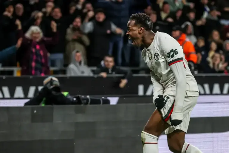Chelsea make dramatic transfer U-turn as surprise exit decision emerges
