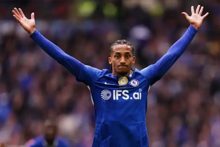 Chelsea secure João Pedro until 2034 as Alonso hails ‘leader’
