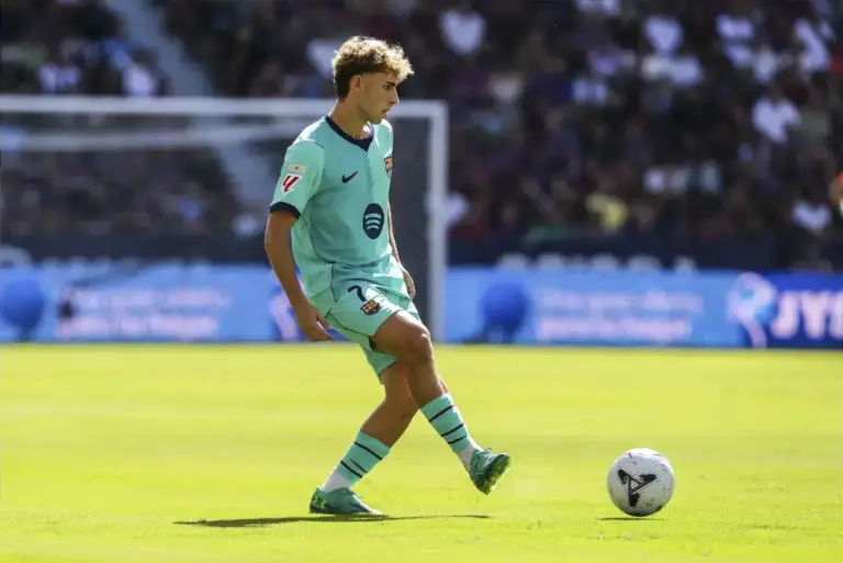 Chelsea linked with huge Fermin Lopez offer as Alonso eyes January midfielder