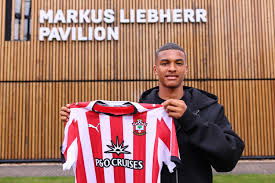 Southampton sign Yunus Linton after Chelsea academy trial