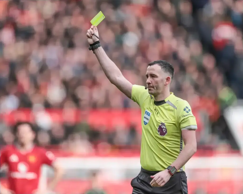 Who is the referee for Arsenal vs Chelsea? Chris Kavanagh record explained