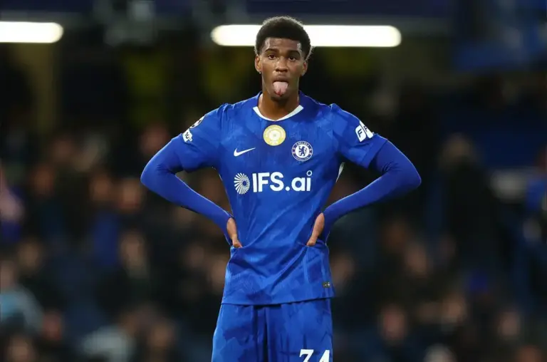 Chelsea defender Josh Acheampong helps England seal Euro 2027 place with a qualifying game to spare